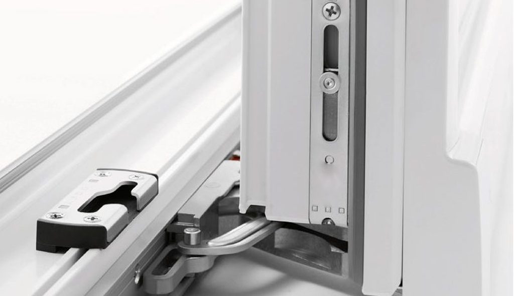 انتخاب یراق آلات مناسب پنجره UPVC
