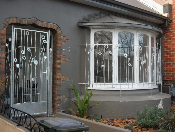 کاهش هزینه با پنجره های upvc